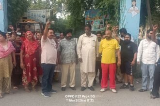 ਨਗਰ ਕੌਂਸਲ ਕਰਤਾਰਪੁਰ ਦੇ ਸਫਾਈ ਕਰਮਚਾਰੀ ,ਬਿਜਲੀ ਕਰਮਚਾਰੀ,ਸੀਵਰਮੈਨ ਪੰਪ ਆਪਰੇਟਰ ,ਦੀ ਹੜਤਾਲ ਦੂਸਰੇ ਦਿਨ ਵੀ ਜਾਰੀ