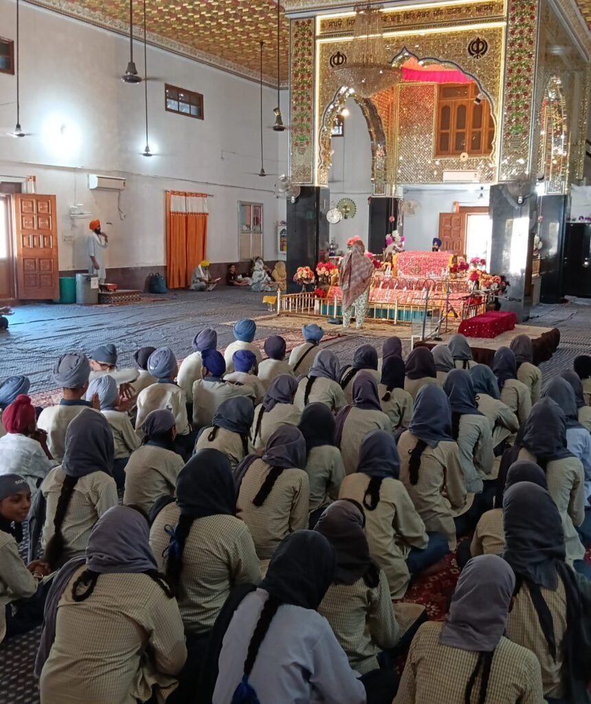 ਸ੍ਰੀ ਗੁਰੂ ਅਰਜਨ ਦੇਵ ਪਬਲਿਕ ਸਕੂਲ ਦੇ 47 ਬੱਚਿਆਂ ਨੇ ਸ੍ਰੀ ਸਹਿਜ ਪਾਠ ਆਰੰਭ ਕੀਤੇ