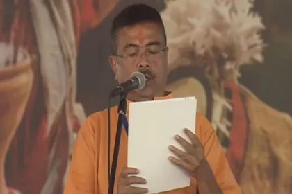 सुवेंदु अधिकारी ने ली मुख्यमंत्री पद की शपथ, प्रधानमंत्री और शाह ने पीठ थपथपाई