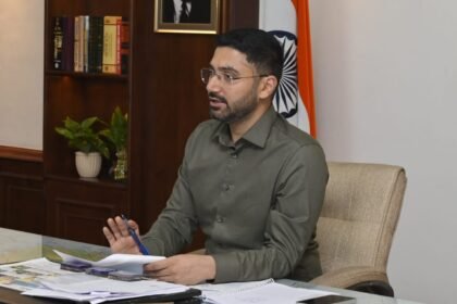 नगर कौंसिल/नगर पंचायत चुनाव : अतिरिक्त जिला मैजिस्ट्रेट द्वारा पोलिंग बूथों के 200 मीटर के दायरे में विभिन्न पाबंदियों के आदेश जारी