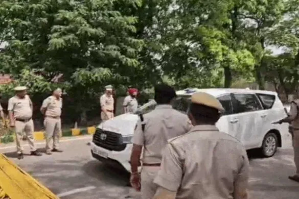 संजीव अरोड़ा से मिलने जेल पहुंचे अरविंद केजरीवाल और CM मान