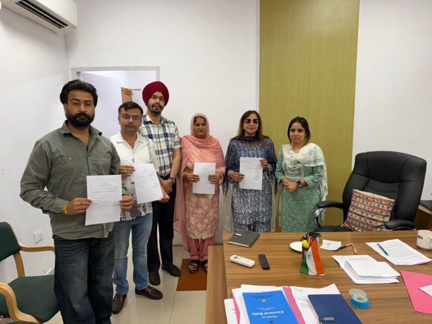 करतारपुर नगर कौंसिल चुनाव मे जीतने वाले प्रत्याशियों को मिले सर्टिफिकेट