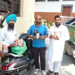 ਅੱਤ ਦੀ ਗਰਮੀ ਵਿੱਚ ਕੰਮ ਕਰਦੇ ਸਫਾਈ ਕਰਮਚਾਰੀਆਂ ਨੂੰ ਗਲੂਕੋਜ ਦੇ ਪੈਕਟ ਵੰਡੇ ਗਏ