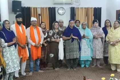 स्त्री सत्संग सभा एवं श्री अकालगढ़ गुरुद्वारा साहिब प्रबंधक कमेटी ने पार्षदो किया सम्मानित