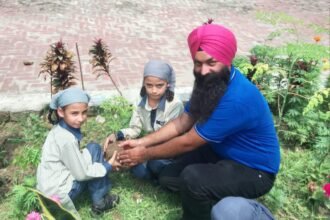 ਸ੍ਰੀ ਗੁਰੂ ਅਰਜਨ ਦੇਵ ਸੀਨੀਅਰ ਸੈਕੰਡਰੀ ਸਕੂਲ ਵਿਖੇ ਵਣ- ਮਹਾਂਉਤਸਵ ਮਨਾਇਆ ਗਿਆ