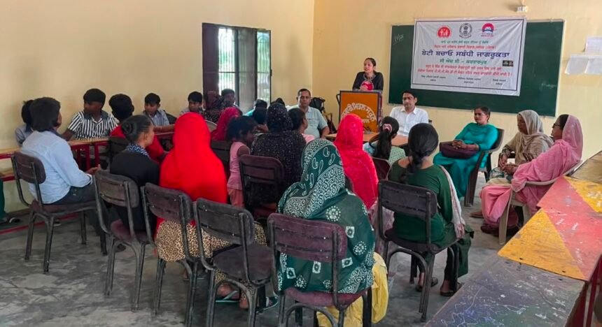 बेटी बचाओ, बेटी पढ़ाओ अभियान को सशक्त बनाने हेतु सीएचसी करतारपुर द्वारा विशेष जागरूकता अभियान आयोजित
