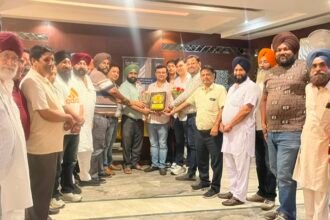 ਫਰਨੀਚਰ ਐਸੋਸੀਏਸ਼ਨ ਕਰਤਾਰਪੁਰ ਨੇ ਪ੍ਰਧਾਨ ਵਰੁਣ ਬਾਵਾ ਨੂੰ ਕੀਤਾ ਸਨਮਾਨਿਤ