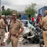 जालंधर में कार कैंटर से टकराई, 3 युवकों की मौके पर मौत; 2 शव कार में फंसे-एक सड़क पर गिरा