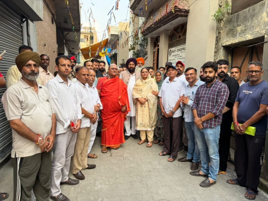 गोपाल संकीर्तन मंडल ने निकाली श्री कृष्ण जन्माष्टमी के उपलक्ष में 73वीं  भव्य विशाल शोभायात्रा